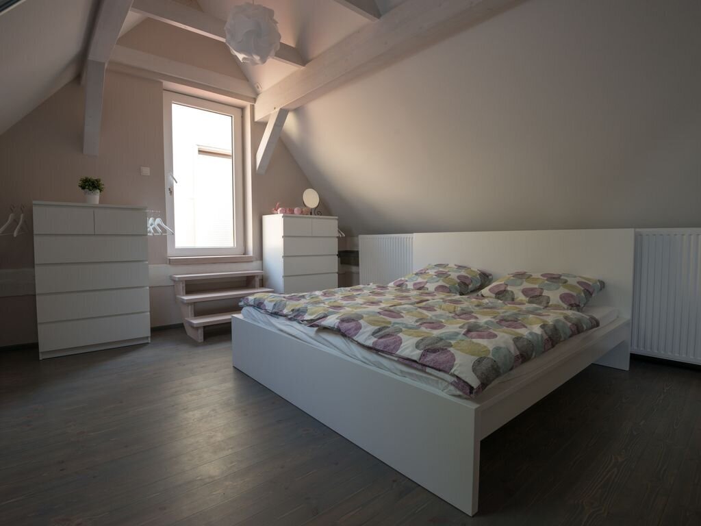 Schlafzimmer 2